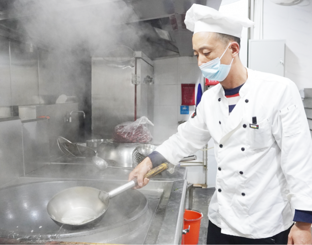 【IM电竞药业30周年人物专访】同心30载 同业IM电竞人——（三十三）杨义：让各人吃鼓吃好 全身心投入到工作中