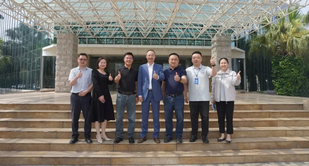 【企业新闻】四川鹭燕医药有限公司向柏承总经理一行莅临IM电竞药业进行业务互换